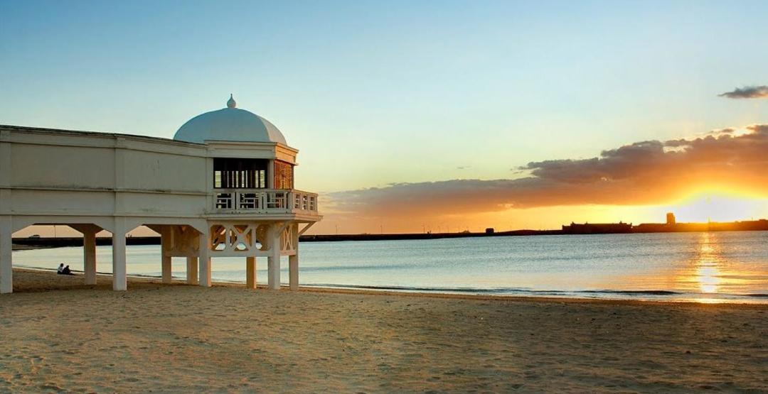 Apartamento Muy Bien Situado En El Centro De Cadiz Y Al Lado De La Playa Eksteriør bilde